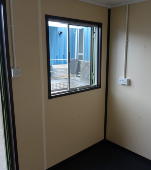 Container-de-Bureau-10-Pieds-7-1-1000x1000 Conteneur Bureau 10 Pieds